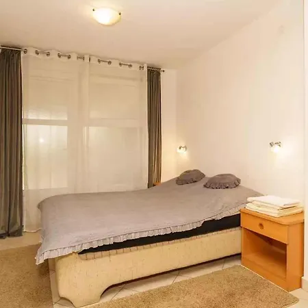 One-bedroom In Lxxv