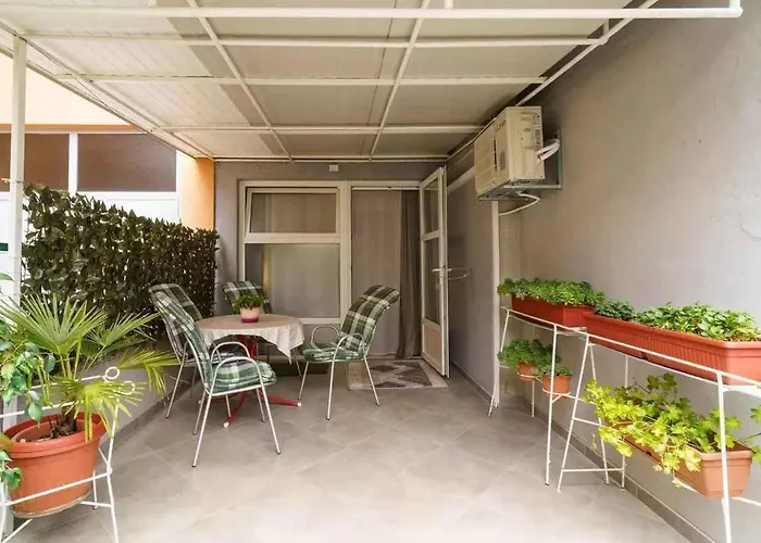 One-bedroom In Lxxv Апартаменты Цриквеница