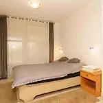 One-bedroom In Lxxv