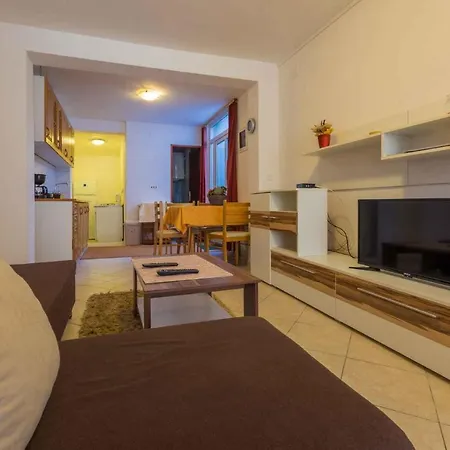 One-bedroom In Lxxv *