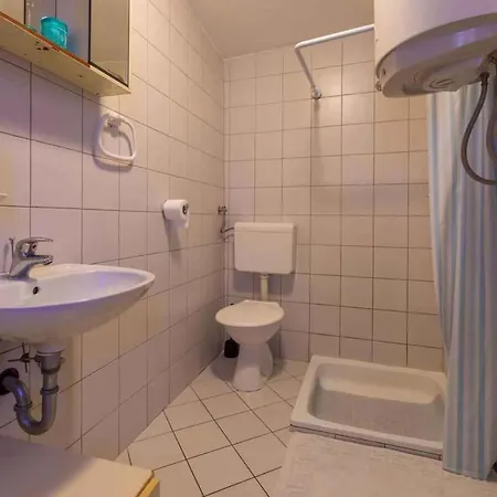 公寓 One-bedroom In Lxxv 茨里克韦尼察