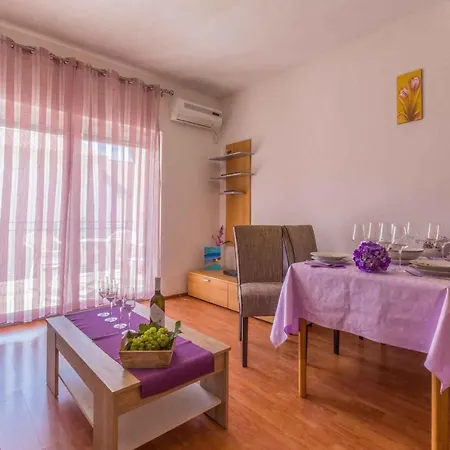 One-bedroom In Lxxv 公寓 *