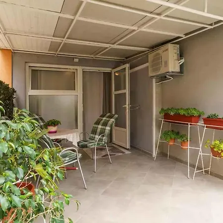 One-bedroom In Lxxv Apartmán *