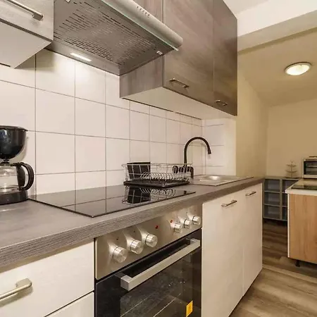 Daire One-bedroom In Lxxv